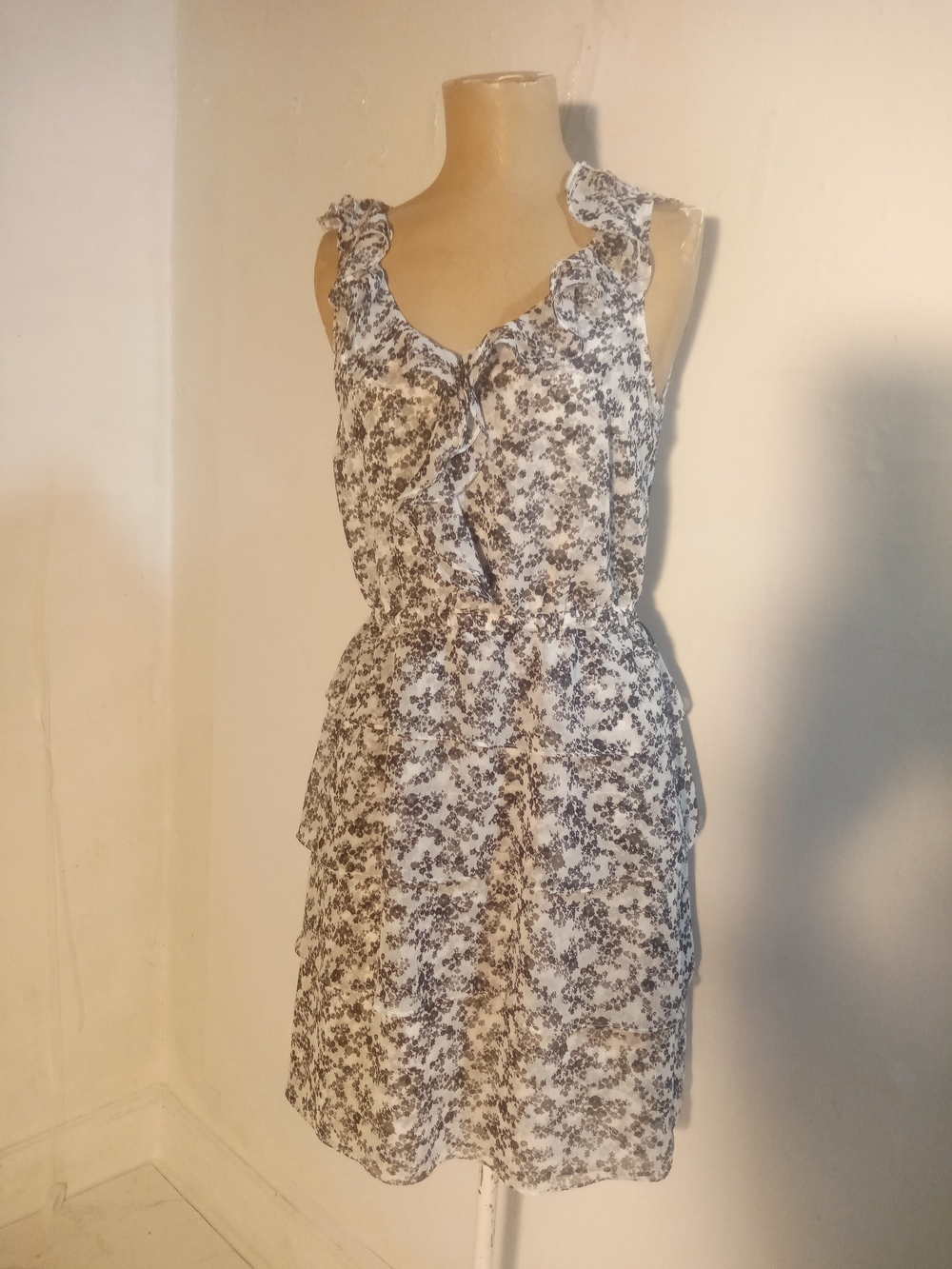 White House Black Market White and Black Floral Ruffle Midi Dress